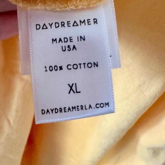 Day Dreamer x Free People yellow Rolling Stones Lips Tee Shirt Sz XL 1989 - Picture 4 of 5